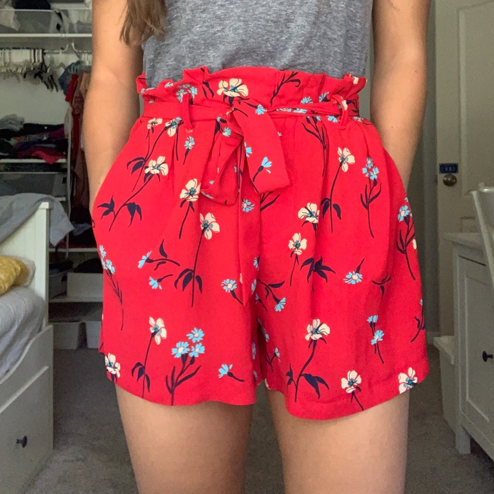 zara paperbag shorts